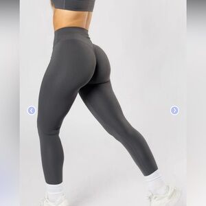 Paragon fit wear sculptseam legging NWT